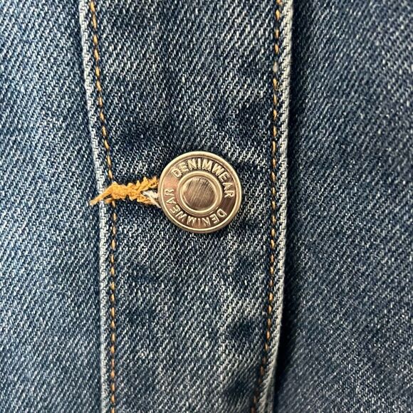 NWT Stoosh Women's Blue Rainbow Stripe Detail Vintage Denim Jacket Medium - Picture 4 of 6